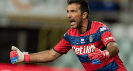 Buffon foi eleito o melhor goleiro do mundo